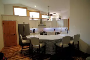 432 Village Wood Ln, Rockton, IL 61072 - Photo 10
