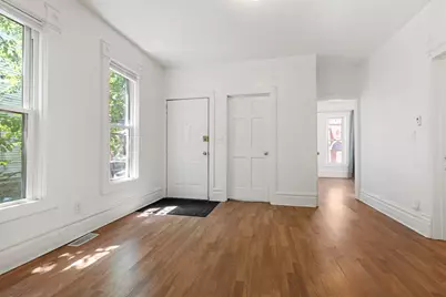 606 S 6th Street, Rockford, IL 61104 - Photo 2
