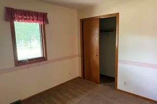 2109 W Cimarron Dr, Freeport, IL 61032 - Photo 12