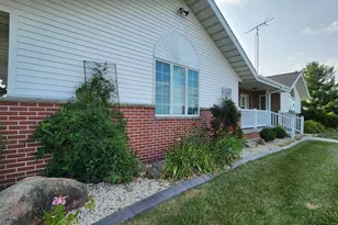 11056 Center Rd, Durand, IL 61024 - Photo 10