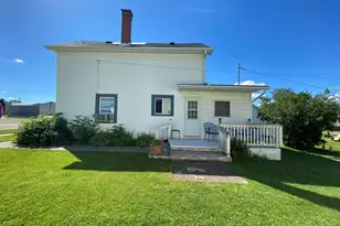 217 W Railroad St, Lena, IL 61048 - Photo 18
