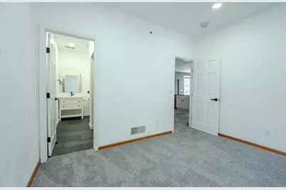 10164 Monarch Road Unit 2, Roscoe, IL 61073 - Photo 10