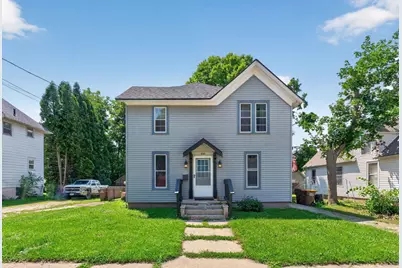 807 Garfield Avenue, Belvidere, IL 61008 - Photo 2