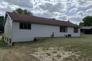 2902 Hanford Dr, Rockford, IL 61114 - Photo 22