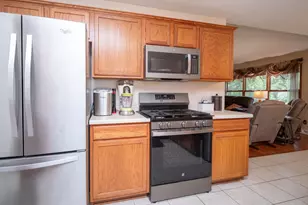 300 Gray Hawk Dr, Machesney Park, IL 61115 - Photo 10