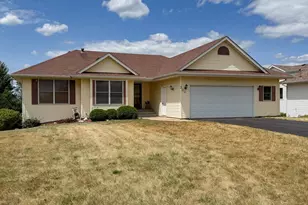 300 Gray Hawk Dr, Machesney Park, IL 61115 - Photo 1