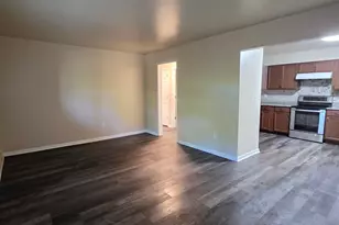 196 Flintridge Dr, Rockford, IL 61107 - Photo 6