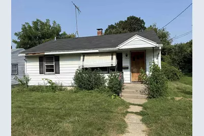 1309 S Float Avenue, Freeport, IL 61032 - Photo 1