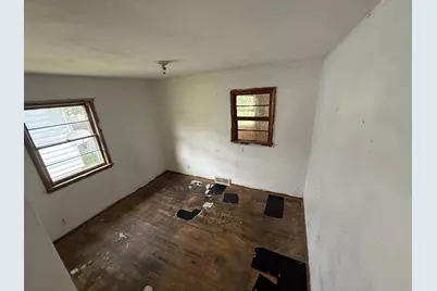 1309 S Float Avenue, Freeport, IL 61032 - Photo 14
