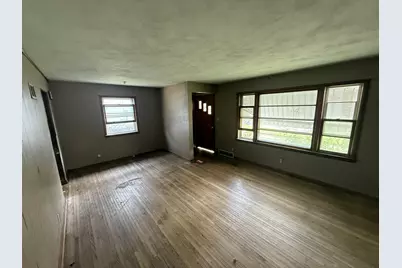 1309 S Float Avenue, Freeport, IL 61032 - Photo 10