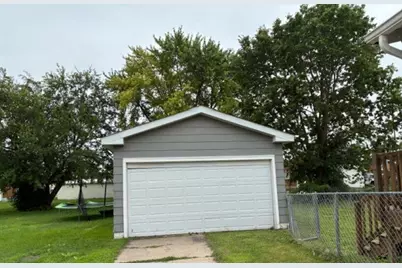 916 Ingersoll, South Beloit, IL 61080 - Photo 4
