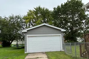 916 Ingersoll, South Beloit, IL 61080 - Photo 4