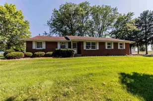 752 E Ill St Rt 34 Hwy, Earlville, IL 60518 - Photo 1