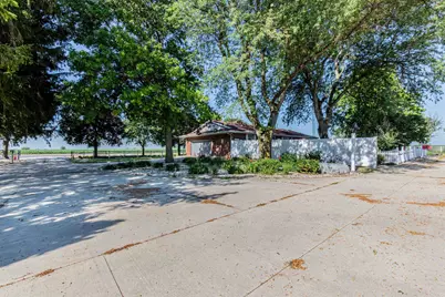 752 E Ill St Rt 34 Highway, Earlville, IL 60518 - Photo 22