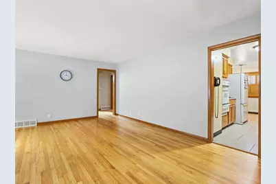 3816 Beach St, Rockford, IL 61108 - Photo 8