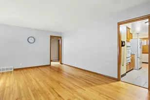 3816 Beach St, Rockford, IL 61108 - Photo 8