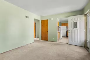 133 N Park Blvd, Freeport, IL 61032 - Photo 10