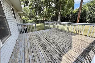525 N Rockton Ave, Rockford, IL 61103 - Photo 14
