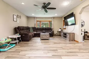 7018 Best Rd, Pecatonica, IL 61063 - Photo 22