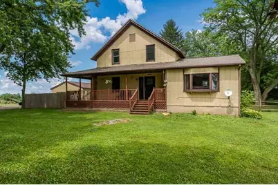 7018 Best Road, Pecatonica, IL 61063 - Photo 1