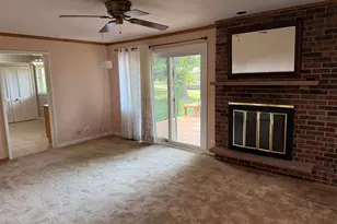 2282 Shepard Dr, Freeport, IL 61032 - Photo 12