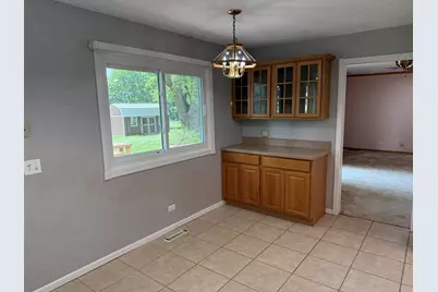 2282 Shepard Drive, Freeport, IL 61032 - Photo 10