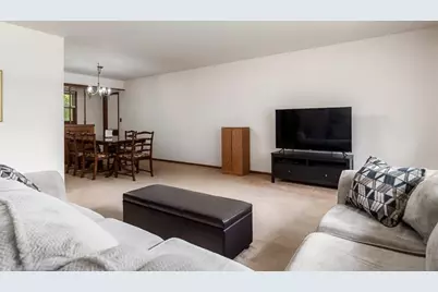 2212 Silverhorn Drive, Rockford, IL 61107 - Photo 12