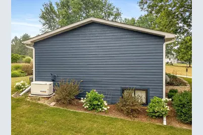 336 Forestcliff Circle, Lake Summerset, IL 61019 - Photo 32
