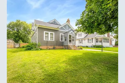 1247 W Logan Street, Freeport, IL 61032 - Photo 2