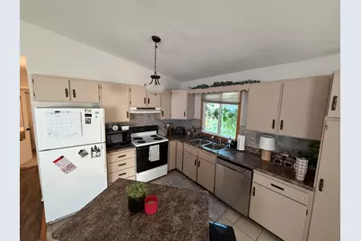 411 E Sycamore Street, Elizabeth, IL 61028 - Photo 12