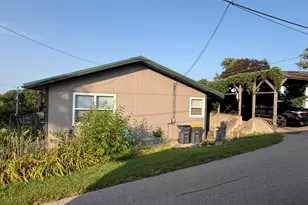 411 E Sycamore St, Elizabeth, IL 61028 - Photo 22