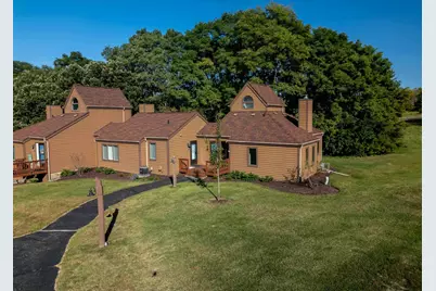 10 Farmstead Drive, Galena, IL 61036 - Photo 2