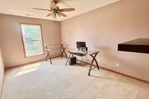 8000 Primrose Pl, Poplar Grove, IL 61065 - Photo 16