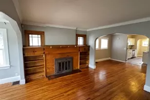 1523 Price St, Rockford, IL 61103 - Photo 4