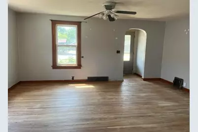 342 Burrwood Avenue, Loves Park, IL 61111 - Photo 4