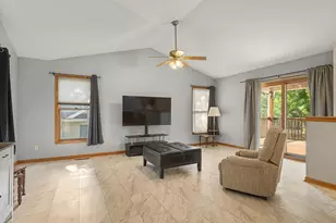 4056 Pepper Dr, Rockford, IL 61114 - Photo 8