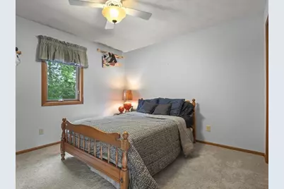 8647 Oakwood Glen Drive, Rockford, IL 61108 - Photo 32