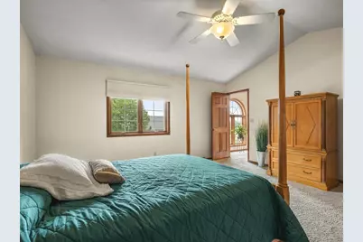 8647 Oakwood Glen Drive, Rockford, IL 61108 - Photo 28