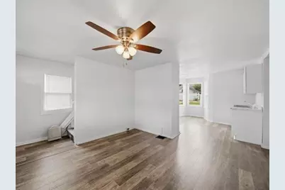 322 E Carroll Street, Lanark, IL 61046 - Photo 8