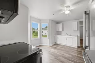 322 E Carroll St, Lanark, IL 61046 - Photo 4