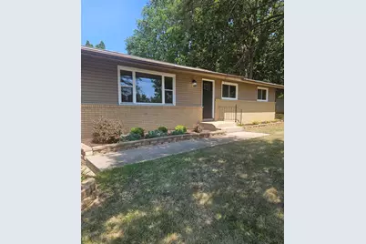 421 E Main Street, Rockton, IL 61072 - Photo 2