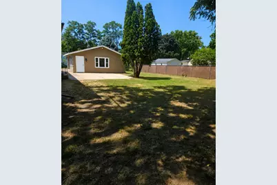421 E Main Street, Rockton, IL 61072 - Photo 24