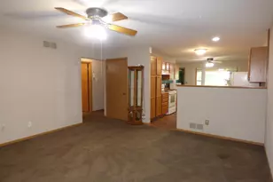 729 Meadow Ridge Ln, Lena, IL 61048 - Photo 16