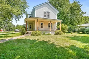 227 South St, Franklin Grove, IL 61031 - Photo 2