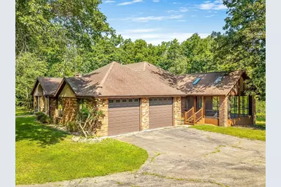 2856 W Forest Road, Freeport, IL 61032 - Photo 4