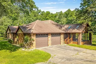 2856 W Forest Rd, Freeport, IL 61032 - Photo 4