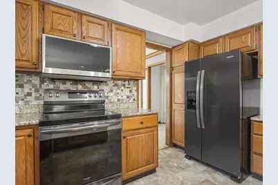 1301 Albany Lane, Rockford, IL 61107 - Photo 14