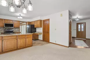 1301 Albany Ln, Rockford, IL 61107 - Photo 16