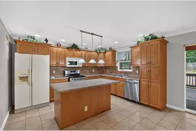 523 Chisholm Trail, Rockford, IL 61101 - Photo 8