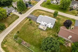 691 Stonemint Dr, Roscoe, IL 61073 - Photo 4